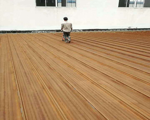 屋面彩鋼瓦除銹翻新后會不會有刺激性味道 屋面彩鋼瓦除銹翻新后會不會有刺激性味道